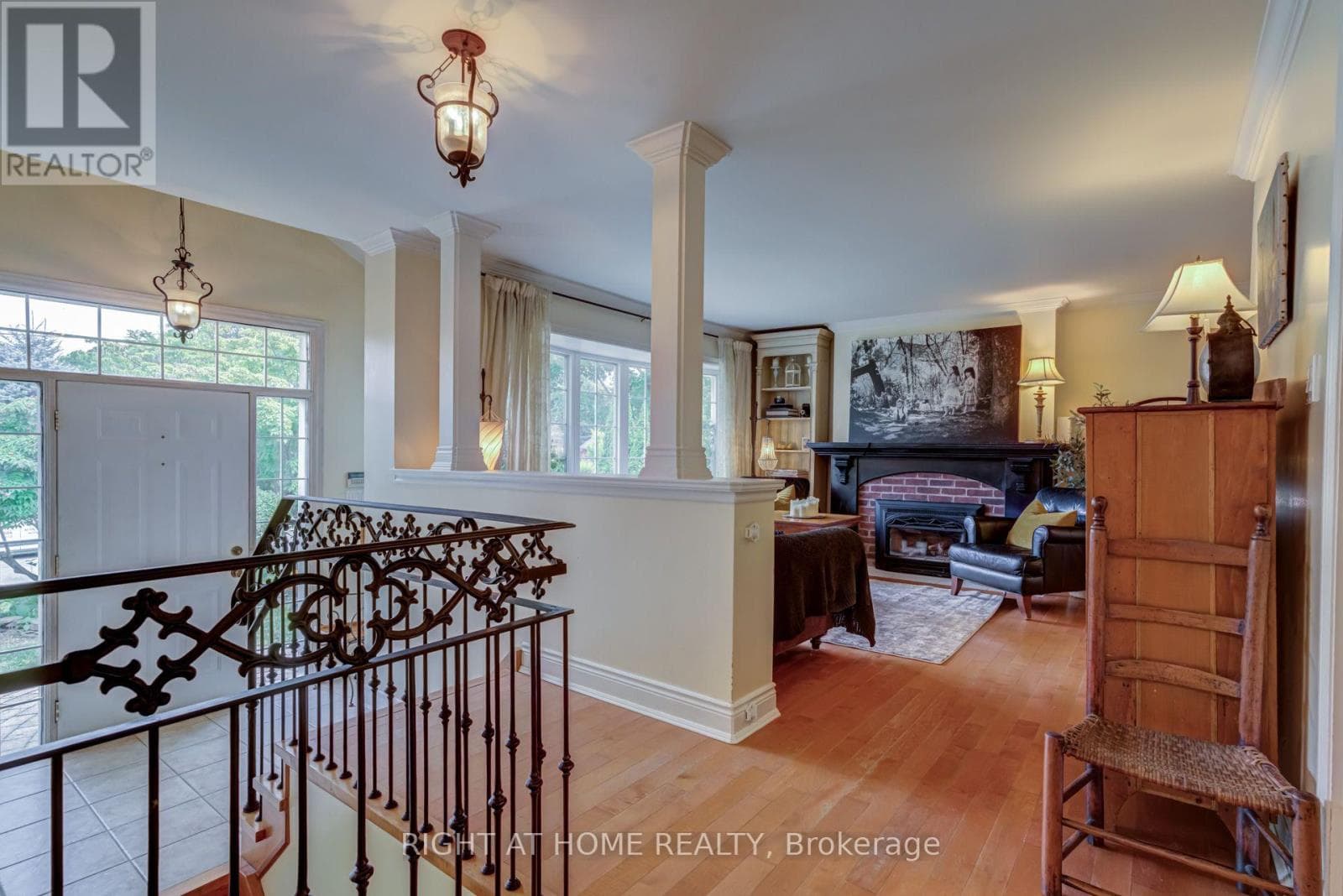 Single Family at 1627 Rometown Drive, Mississauga (Lakeview), Ontario - Photo 4 - RE/MAX Garden City Realty