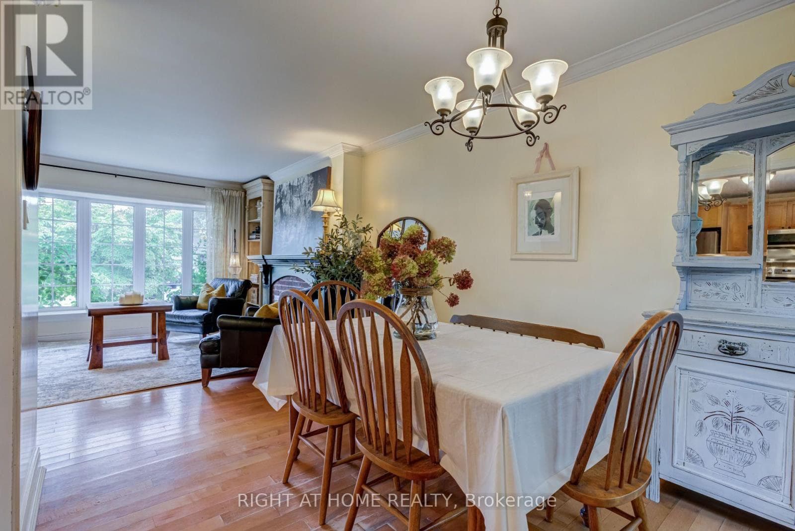 Single Family at 1627 Rometown Drive, Mississauga (Lakeview), Ontario - Photo 6 - RE/MAX Garden City Realty