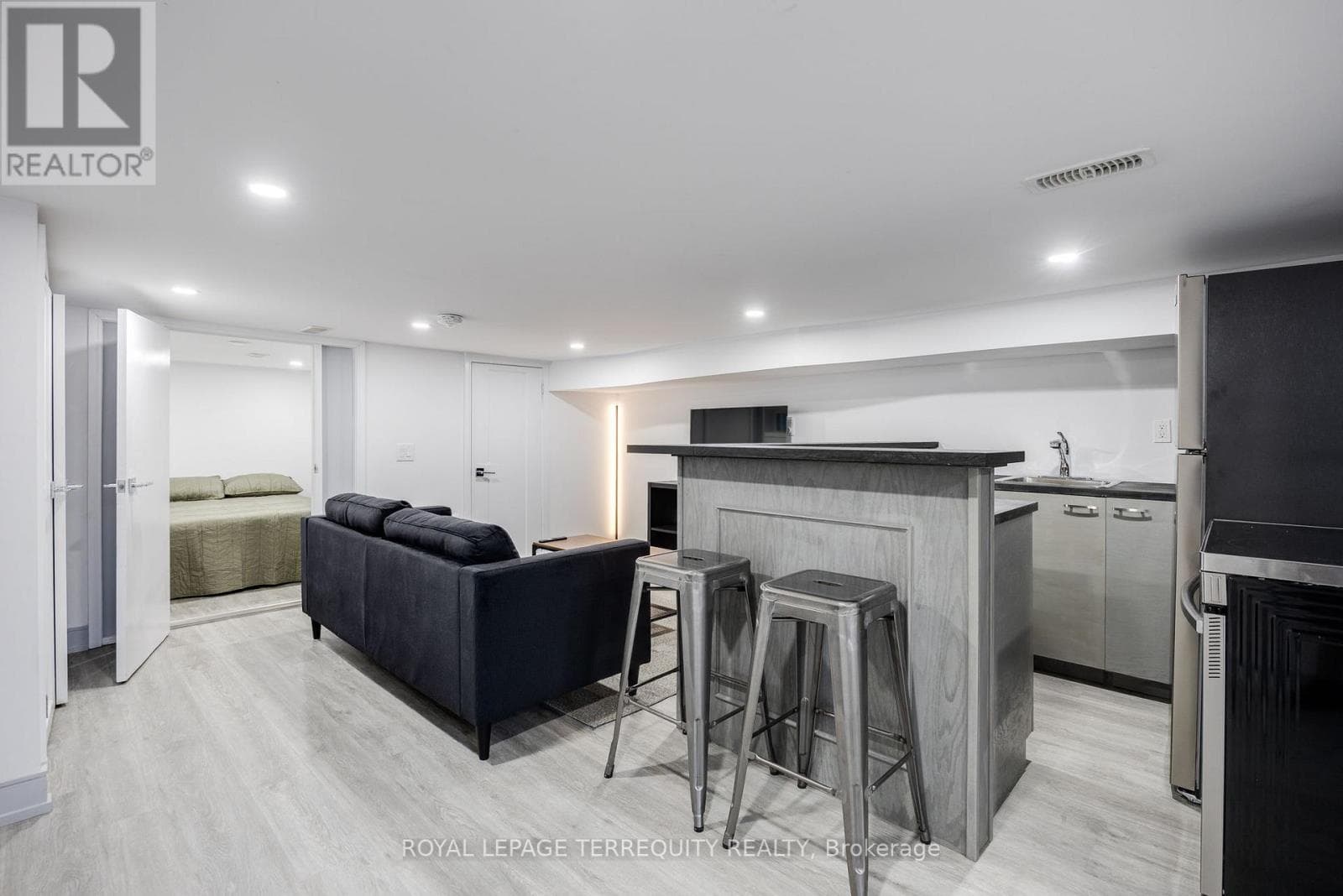 Single Family at Bsmt- 668 Indian Road, Toronto (High Park North), Ontario - Photo 3 - RE/MAX Garden City Realty