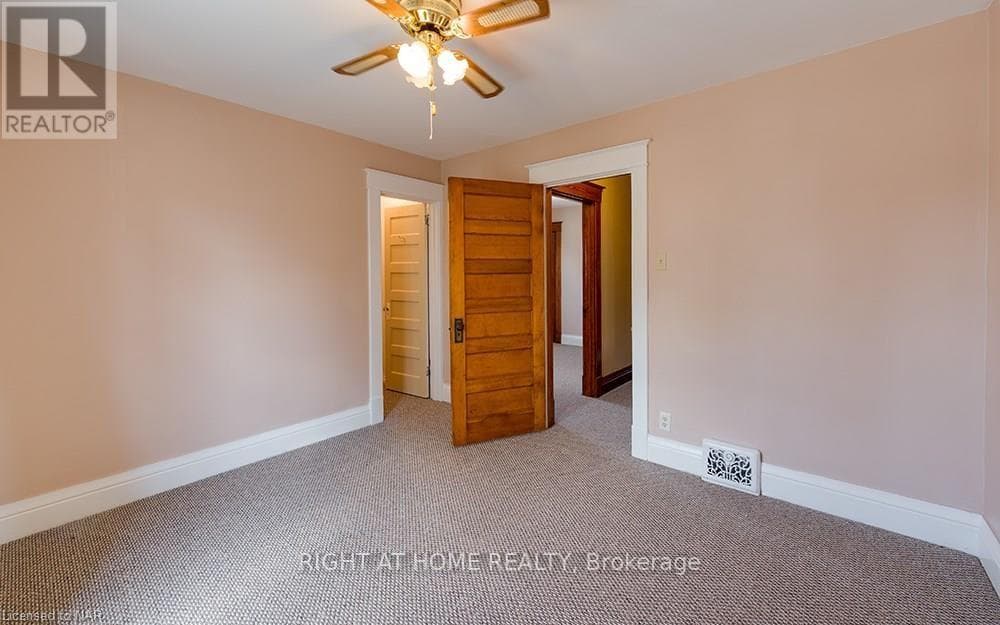 Single Family at 5266 Heywood Avenue, Niagara Falls (Cherrywood), Ontario - Photo 7 - RE/MAX Garden City Realty