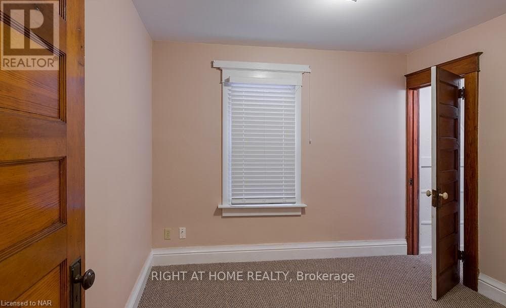 Single Family at 5266 Heywood Avenue, Niagara Falls (Cherrywood), Ontario - Photo 9 - RE/MAX Garden City Realty