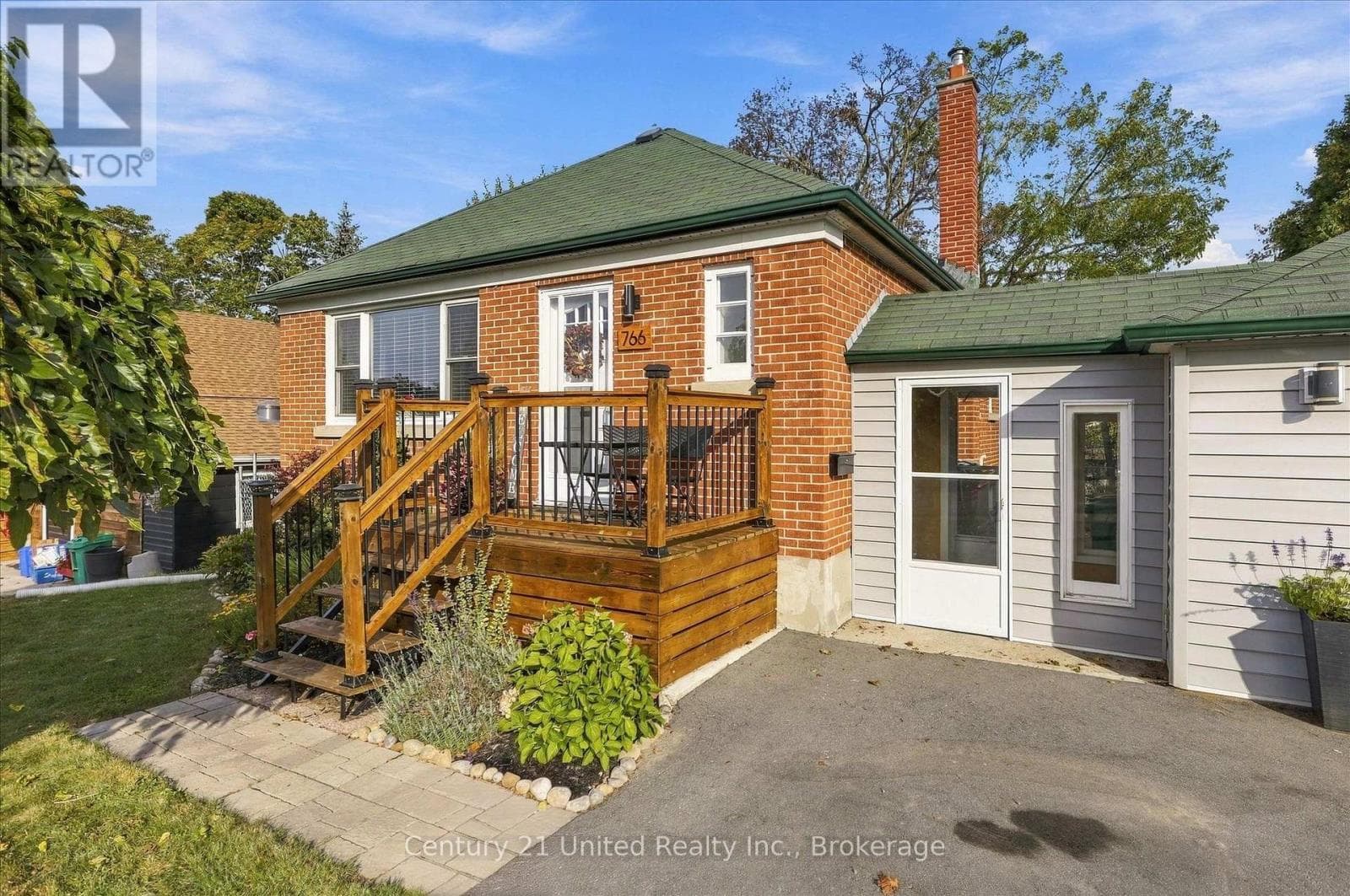 Single Family at 766 Devon Avenue, Peterborough (Otonabee Ward 1), Ontario - Photo 3 - RE/MAX Garden City Realty