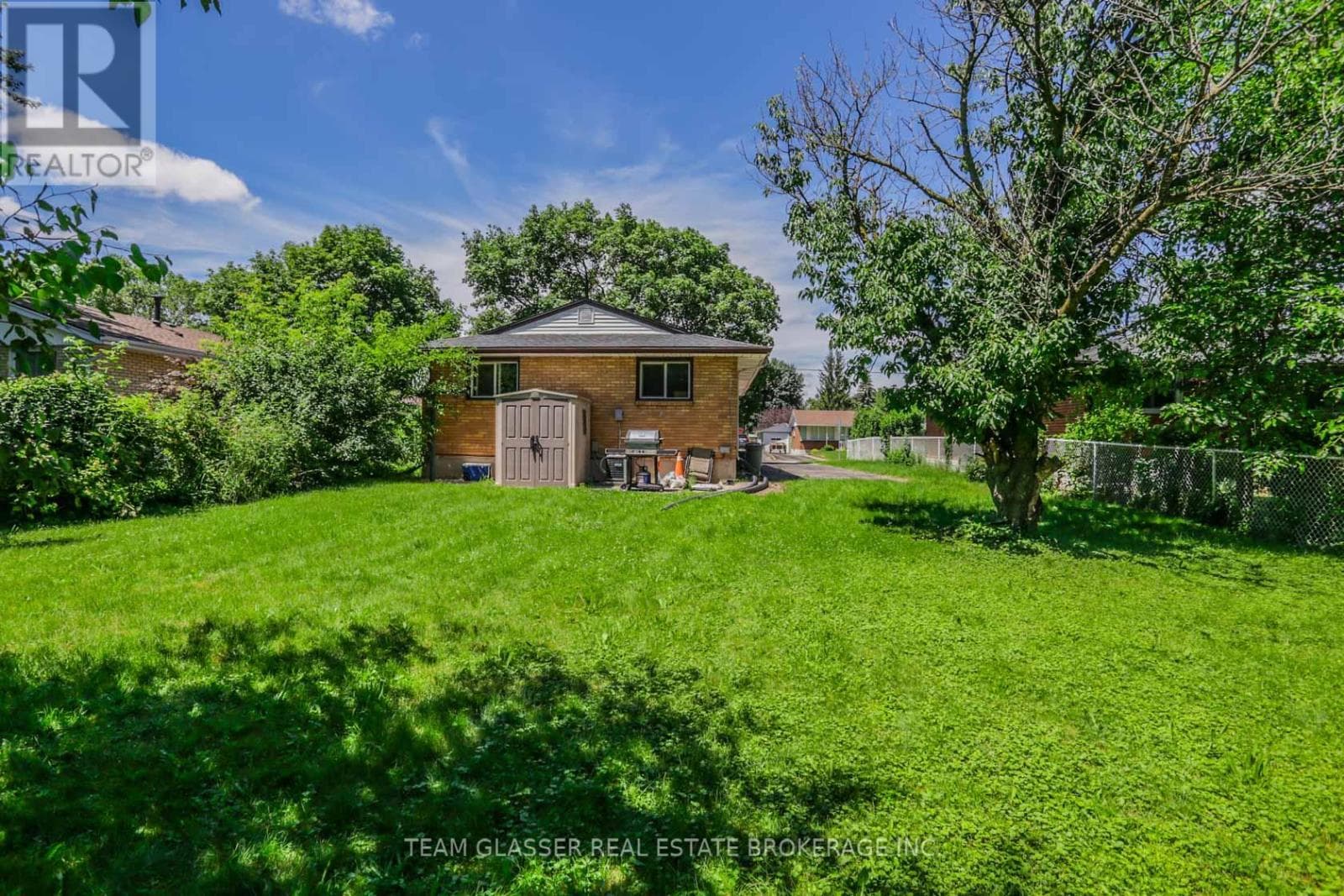 Single Family at 1563 Dale Street, London East (East H), Ontario - Photo 6 - RE/MAX Garden City Realty