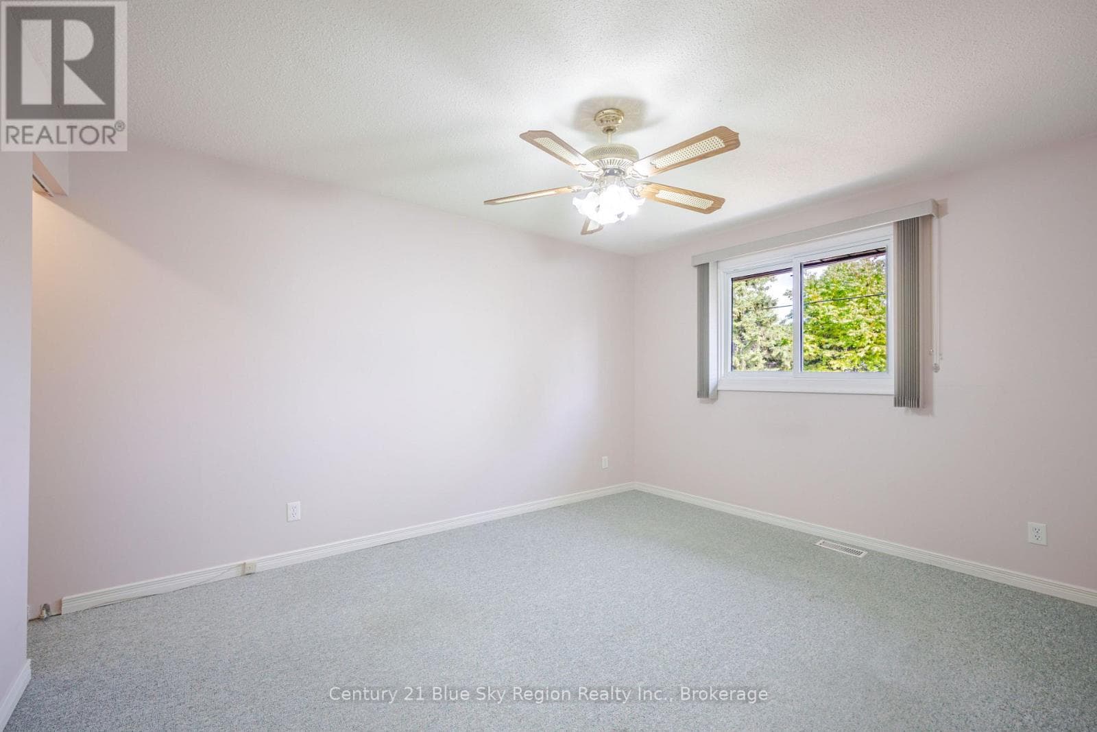 Single Family at 430 Aubrey Street, North Bay (Central), Ontario - Photo 10 - RE/MAX Garden City Realty