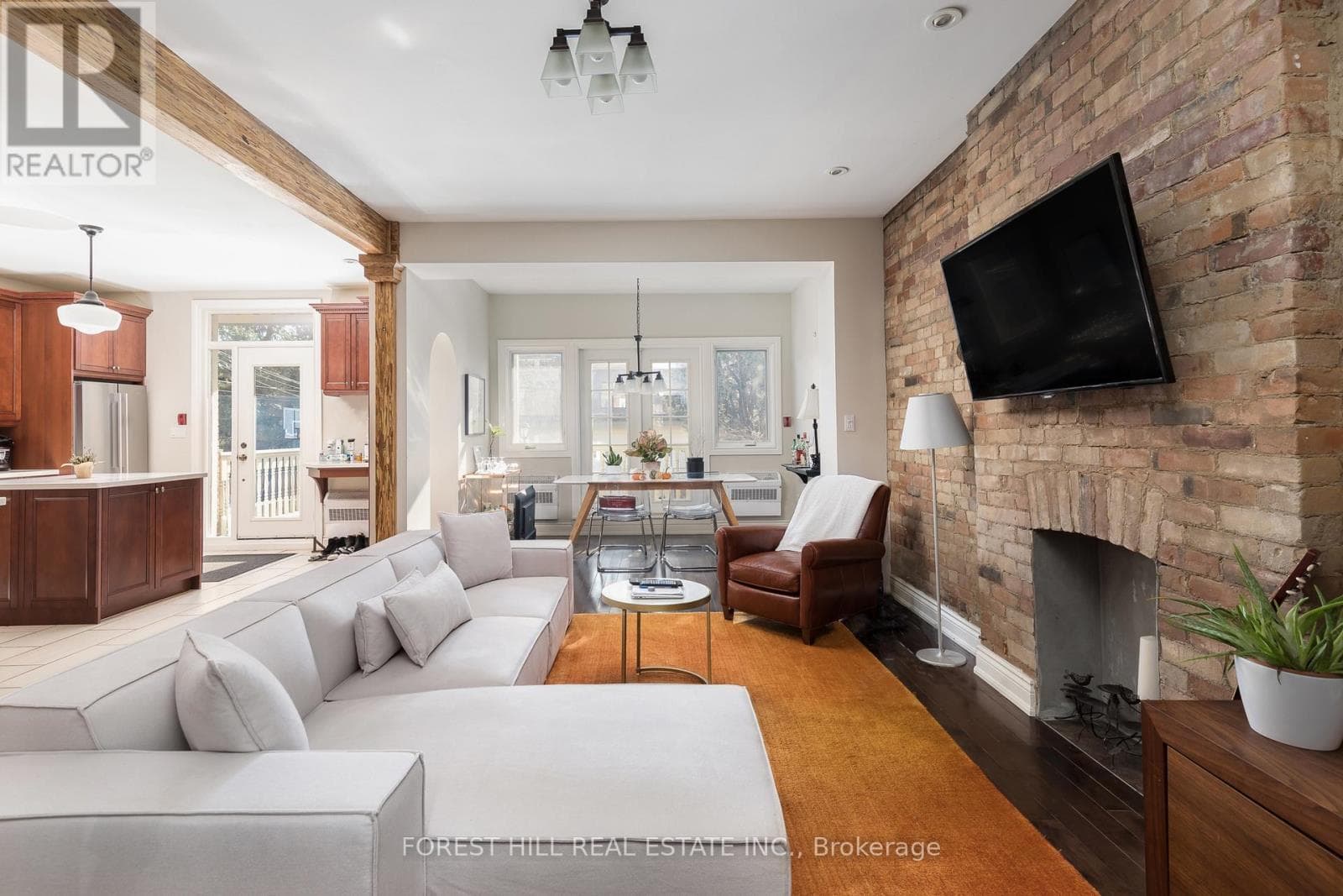 105 Balmoral Avenue
