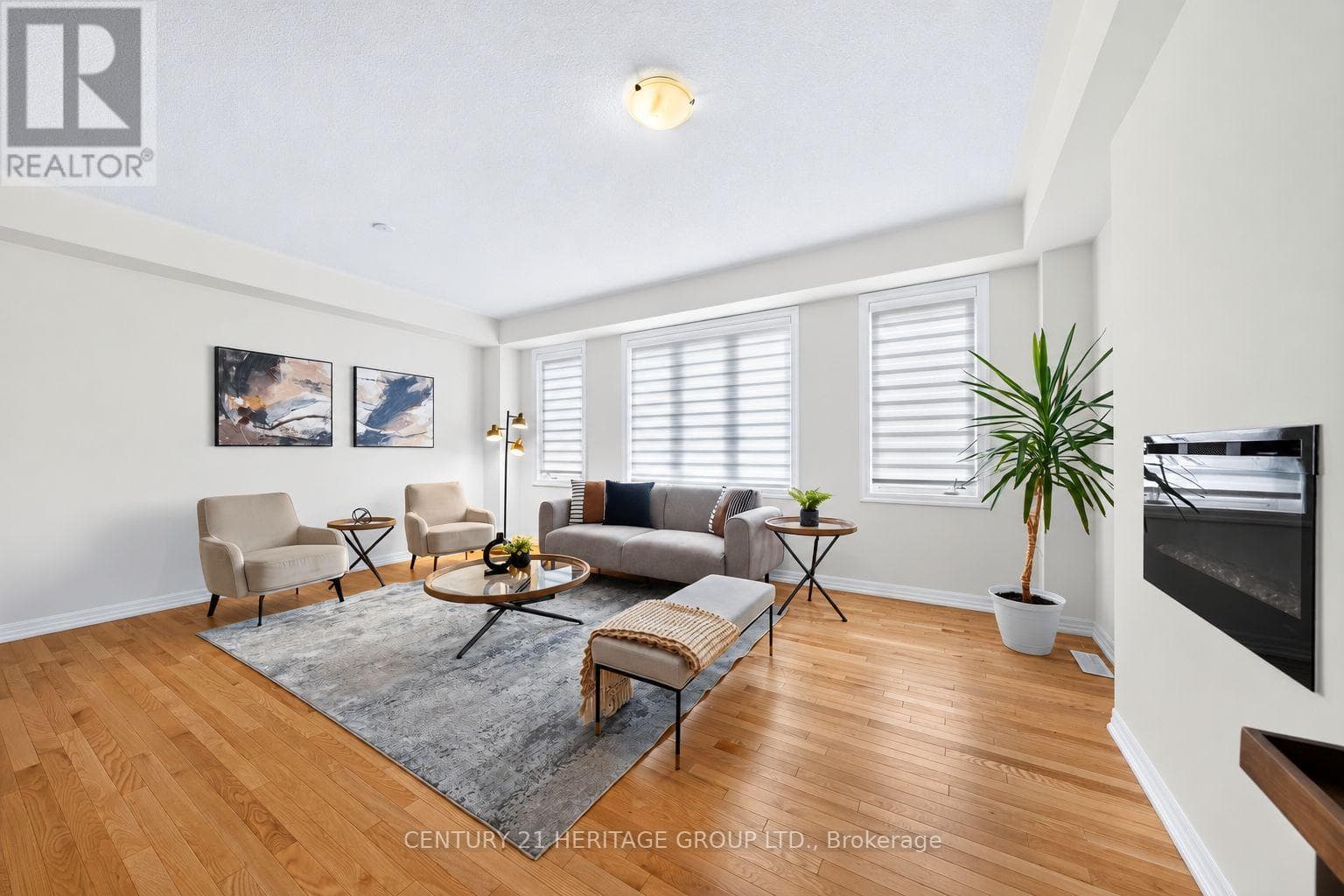 Single Family at 55 Delano Way, Newmarket (Woodland Hill), Ontario - Photo 10 - RE/MAX Garden City Realty