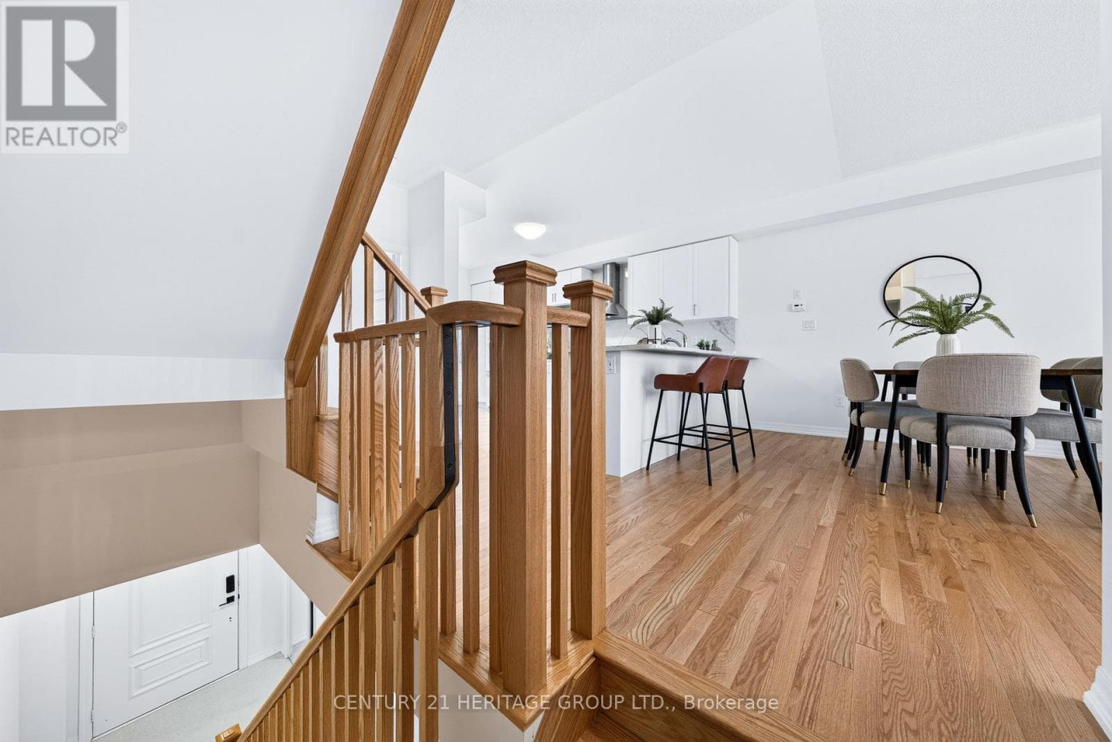 Single Family at 55 Delano Way, Newmarket (Woodland Hill), Ontario - Photo 7 - RE/MAX Garden City Realty