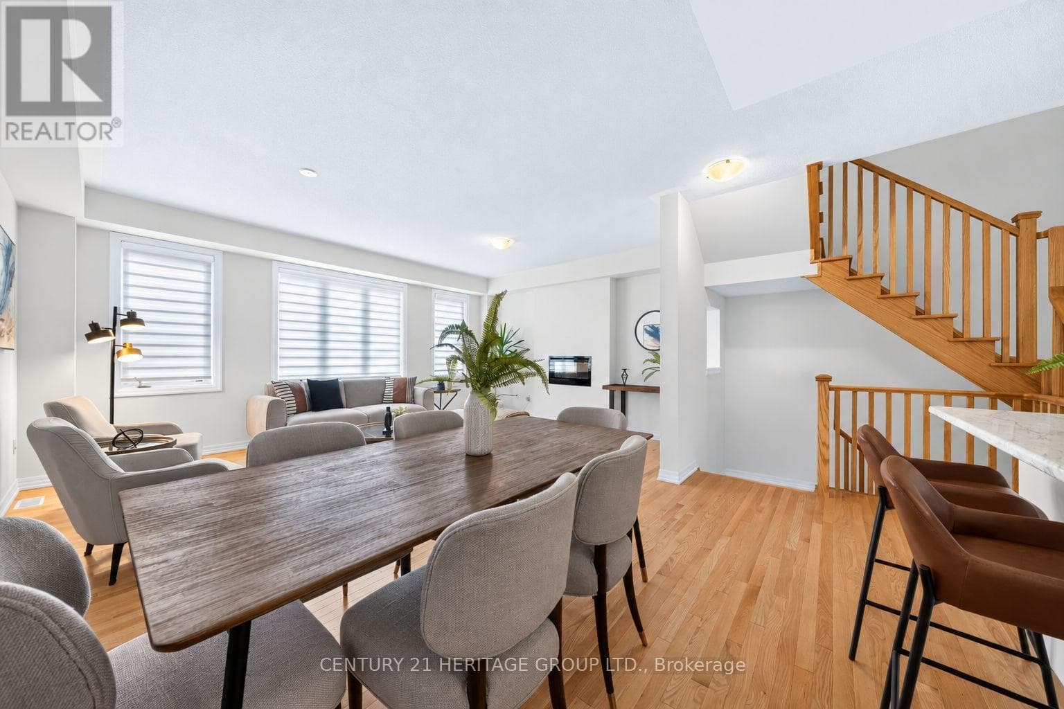 Single Family at 55 Delano Way, Newmarket (Woodland Hill), Ontario - Photo 9 - RE/MAX Garden City Realty