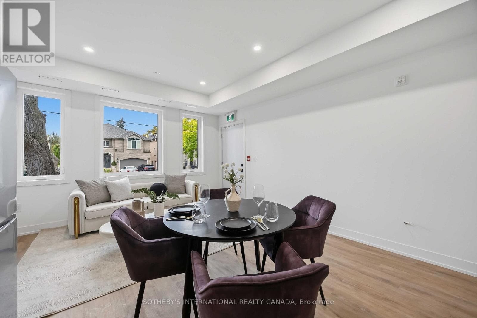 Multi-family at 1- 207 Connaught Avenue, Toronto (Newtonbrook West), Ontario - Photo 7 - RE/MAX Garden City Realty
