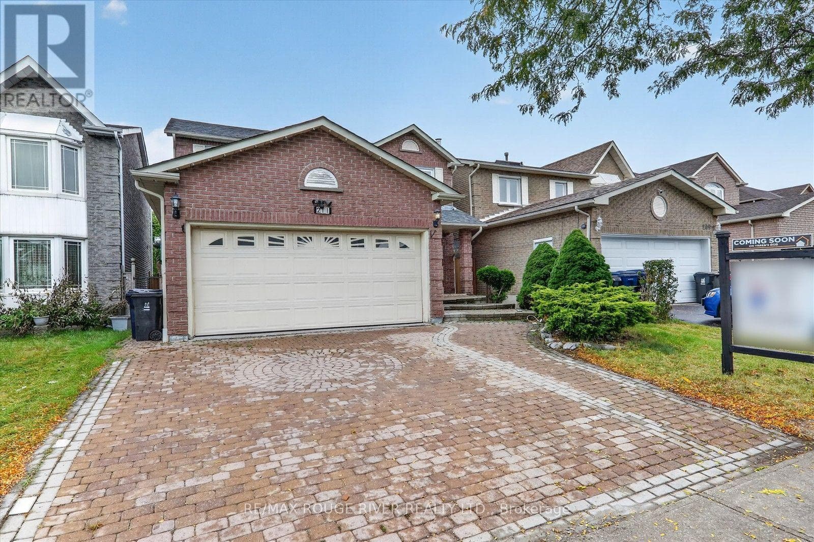 Single Family at 211 Ponymeadow Terrace, Toronto (Highland Creek), Ontario - Photo 2 - RE/MAX Garden City Realty
