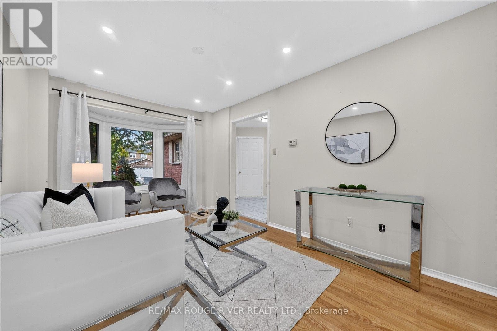 Single Family at 211 Ponymeadow Terrace, Toronto (Highland Creek), Ontario - Photo 8 - RE/MAX Garden City Realty