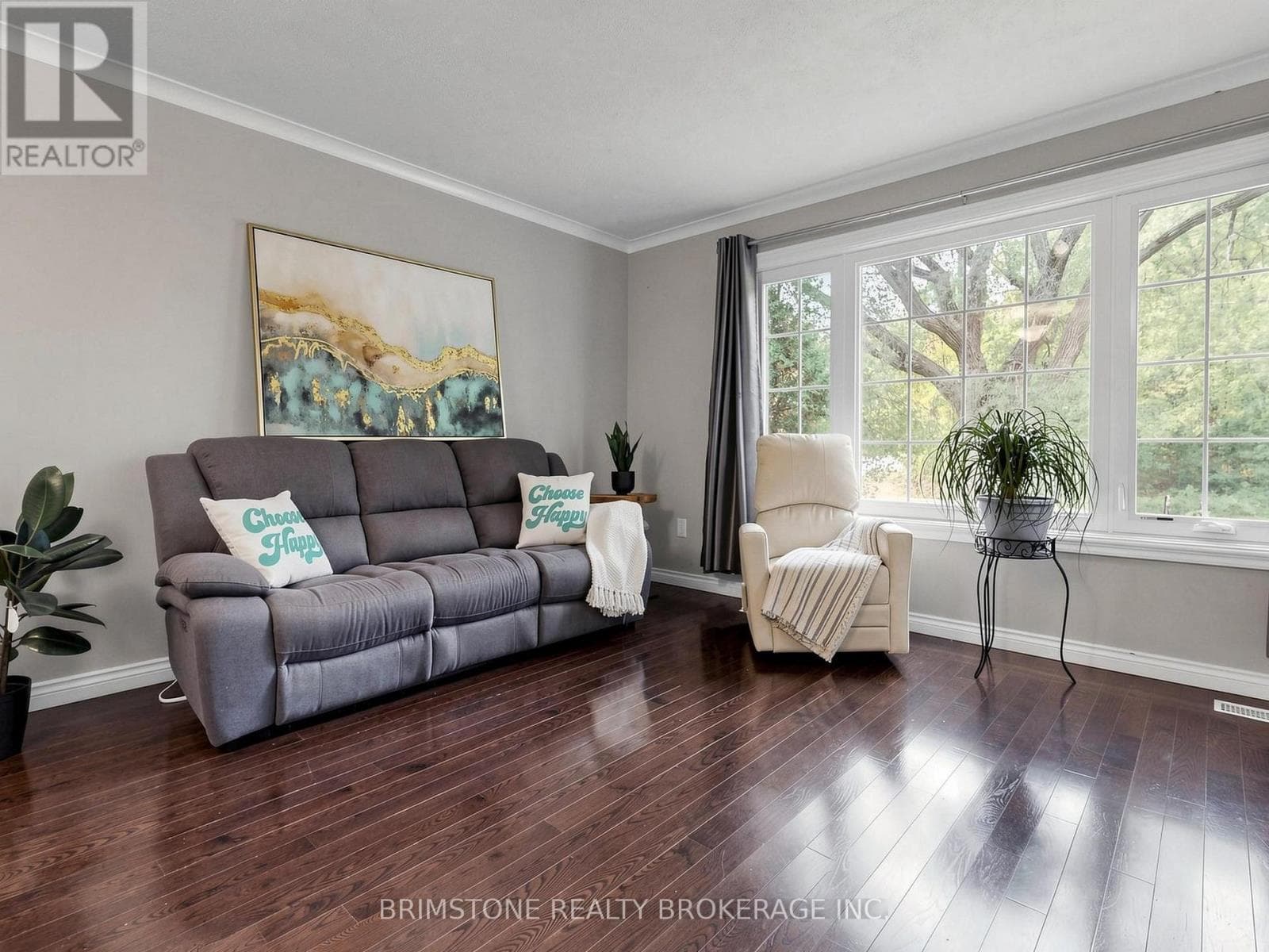 Single Family at 93 Bayview Parkway, Newmarket (Huron Heights-Leslie Valley), Ontario - Photo 6 - RE/MAX Garden City Realty