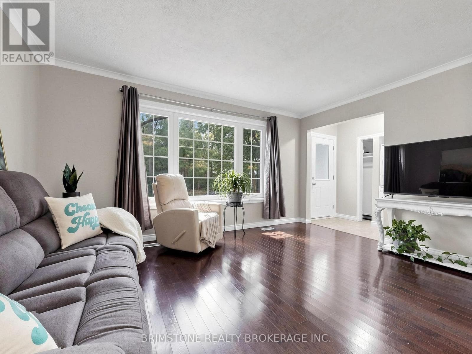 Single Family at 93 Bayview Parkway, Newmarket (Huron Heights-Leslie Valley), Ontario - Photo 7 - RE/MAX Garden City Realty