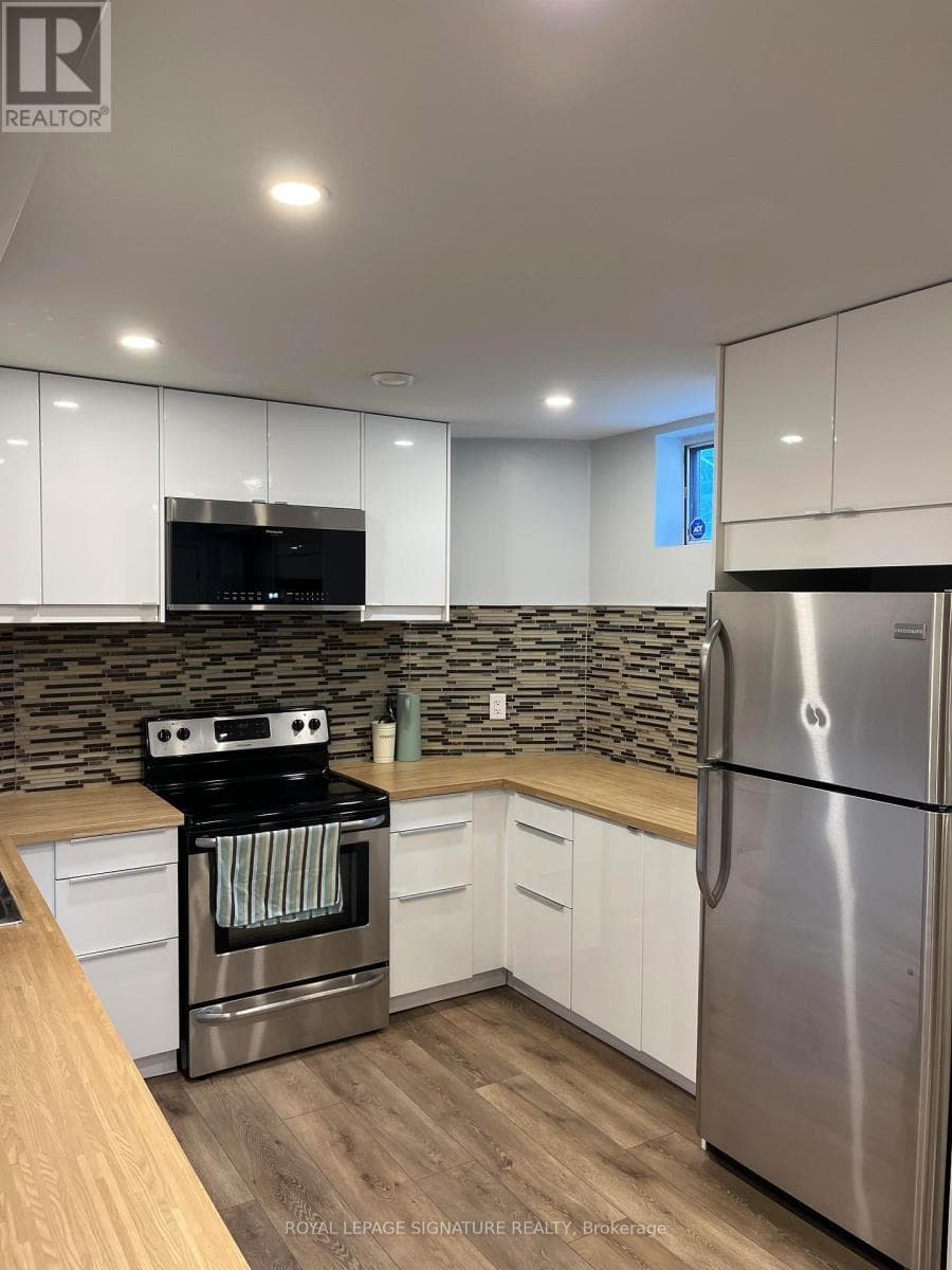 Bsmt- 21 Melbert Road