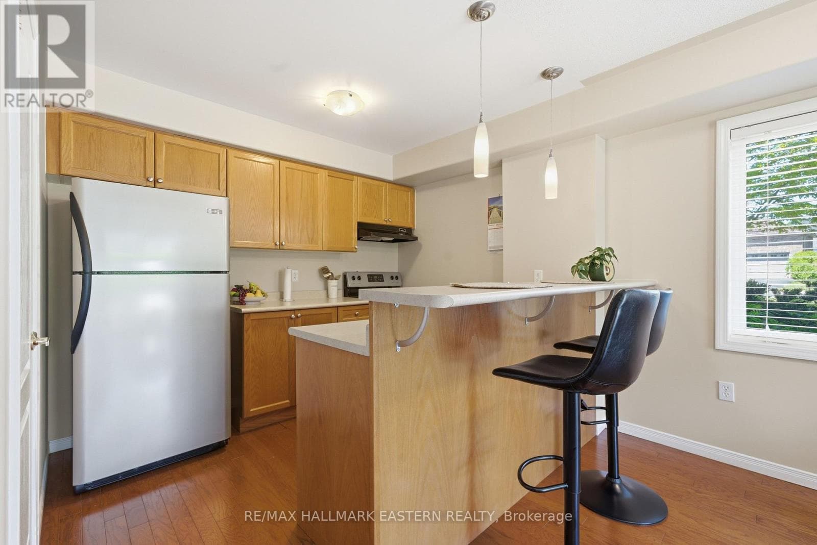 Single Family at 101- 300 Spillsbury Drive, Peterborough (Otonabee Ward 1), Ontario - Photo 9 - RE/MAX Garden City Realty
