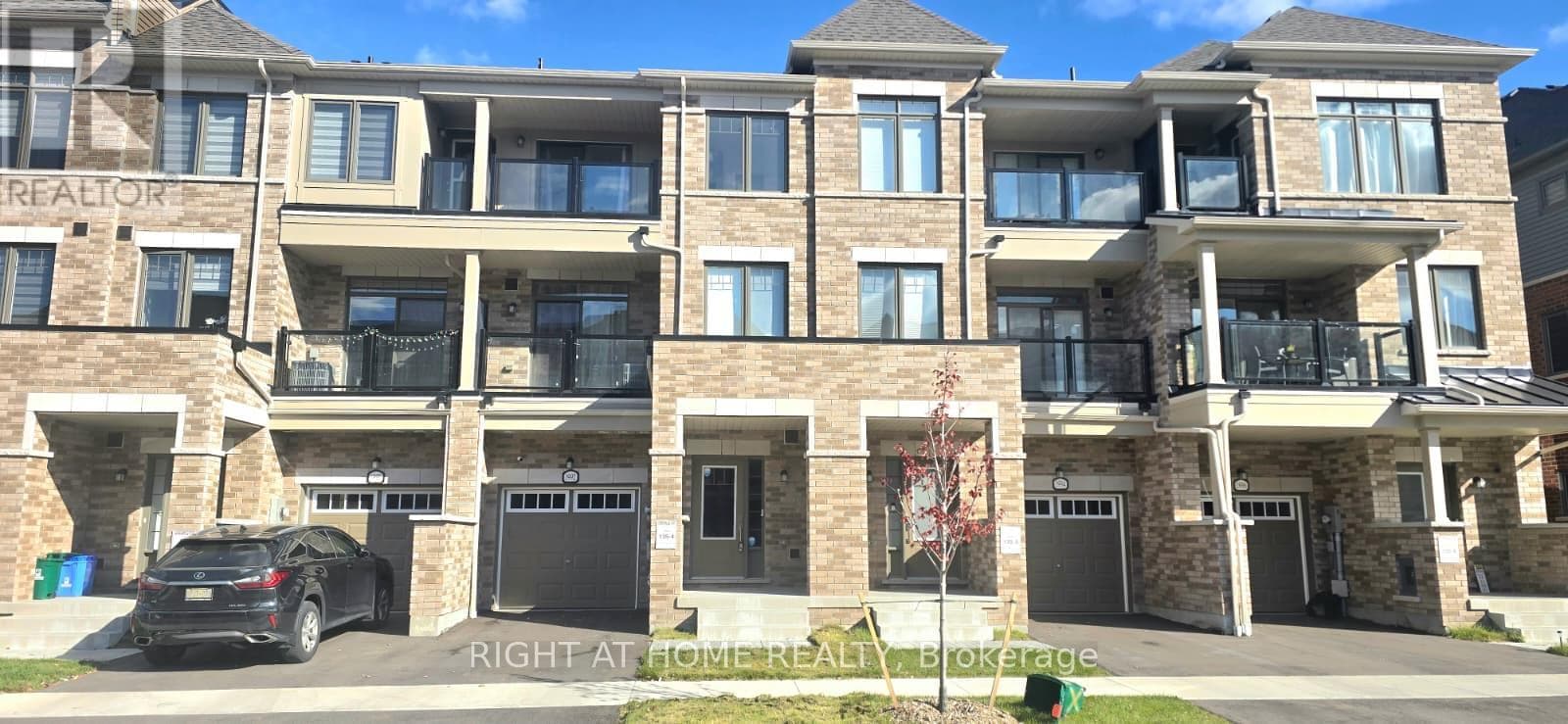 1992 Cameron Lott Crescent