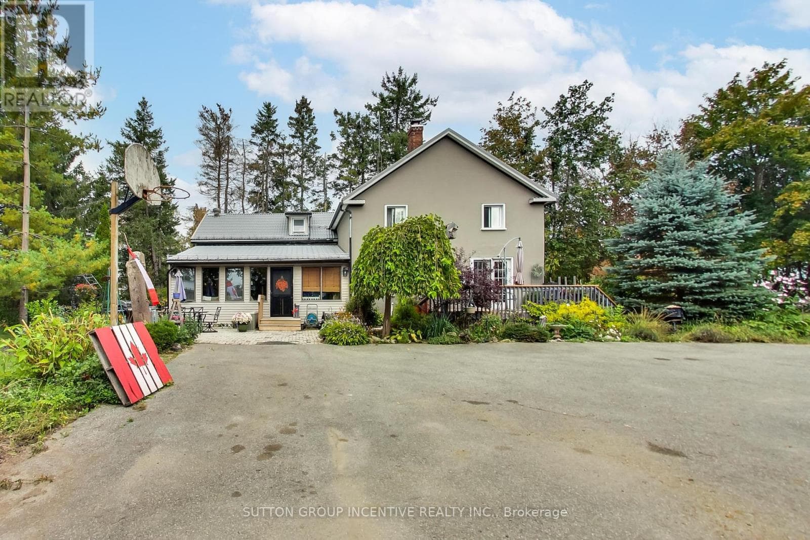 1724 Penetanguishene Road