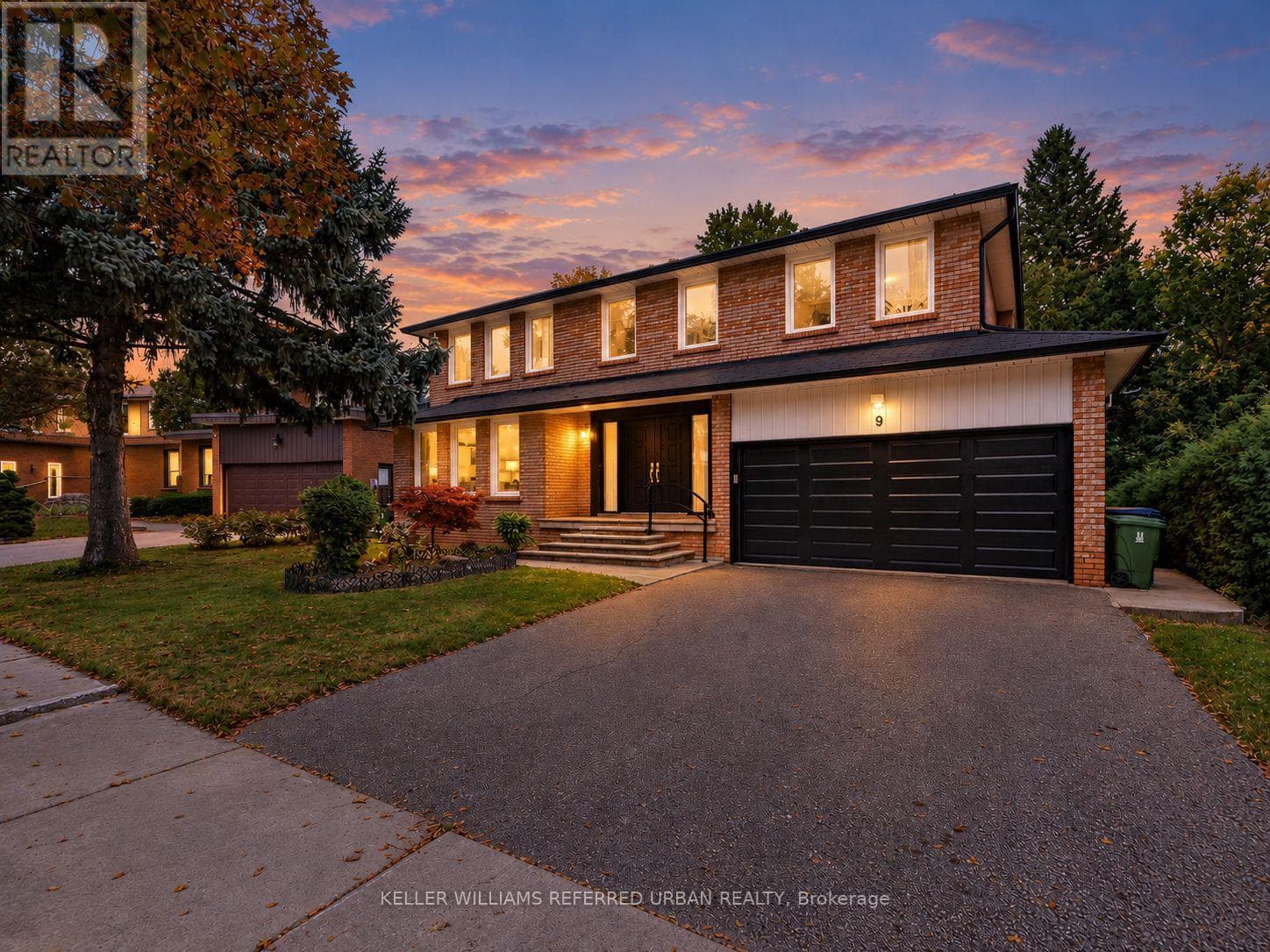 9 Tigerlily Court