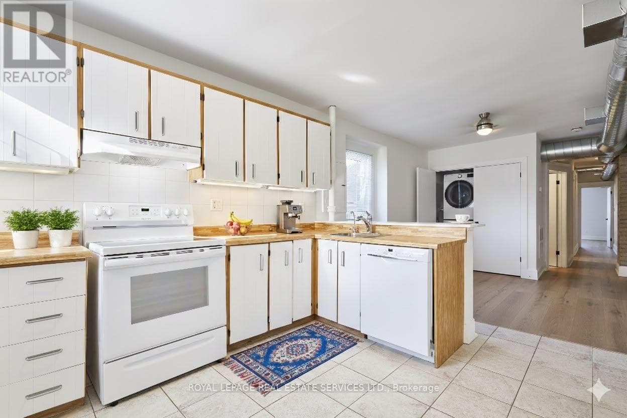 2nd Floor- 927 Kingston Road