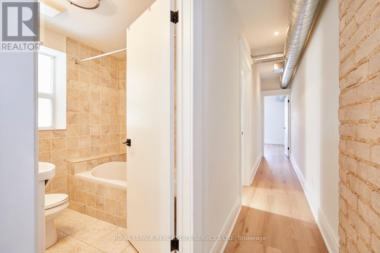 Single Family at 2nd Floor- 927 Kingston Road, Toronto (The Beaches), Ontario - Photo 7 - RE/MAX Garden City Realty
