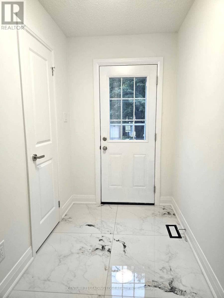 Single Family at 36- 141 Galloway Road, Toronto (West Hill), Ontario - Photo 4 - RE/MAX Garden City Realty