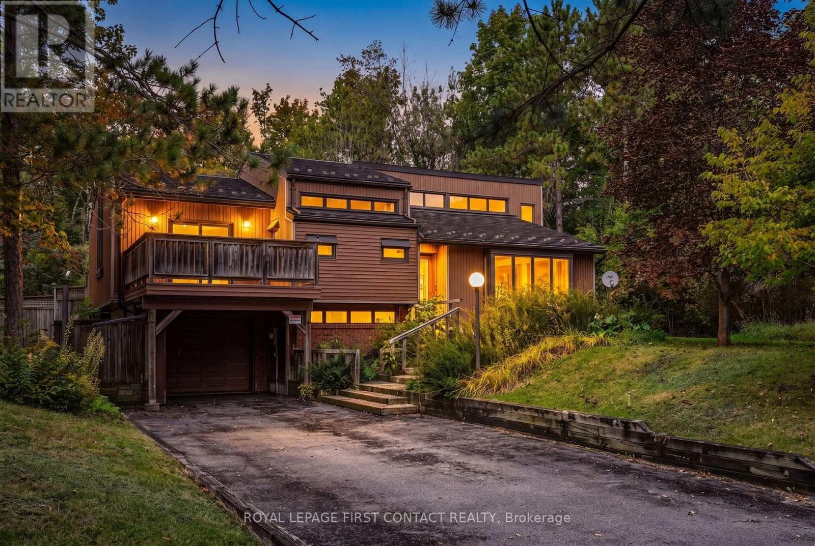 2 Briarwood Court