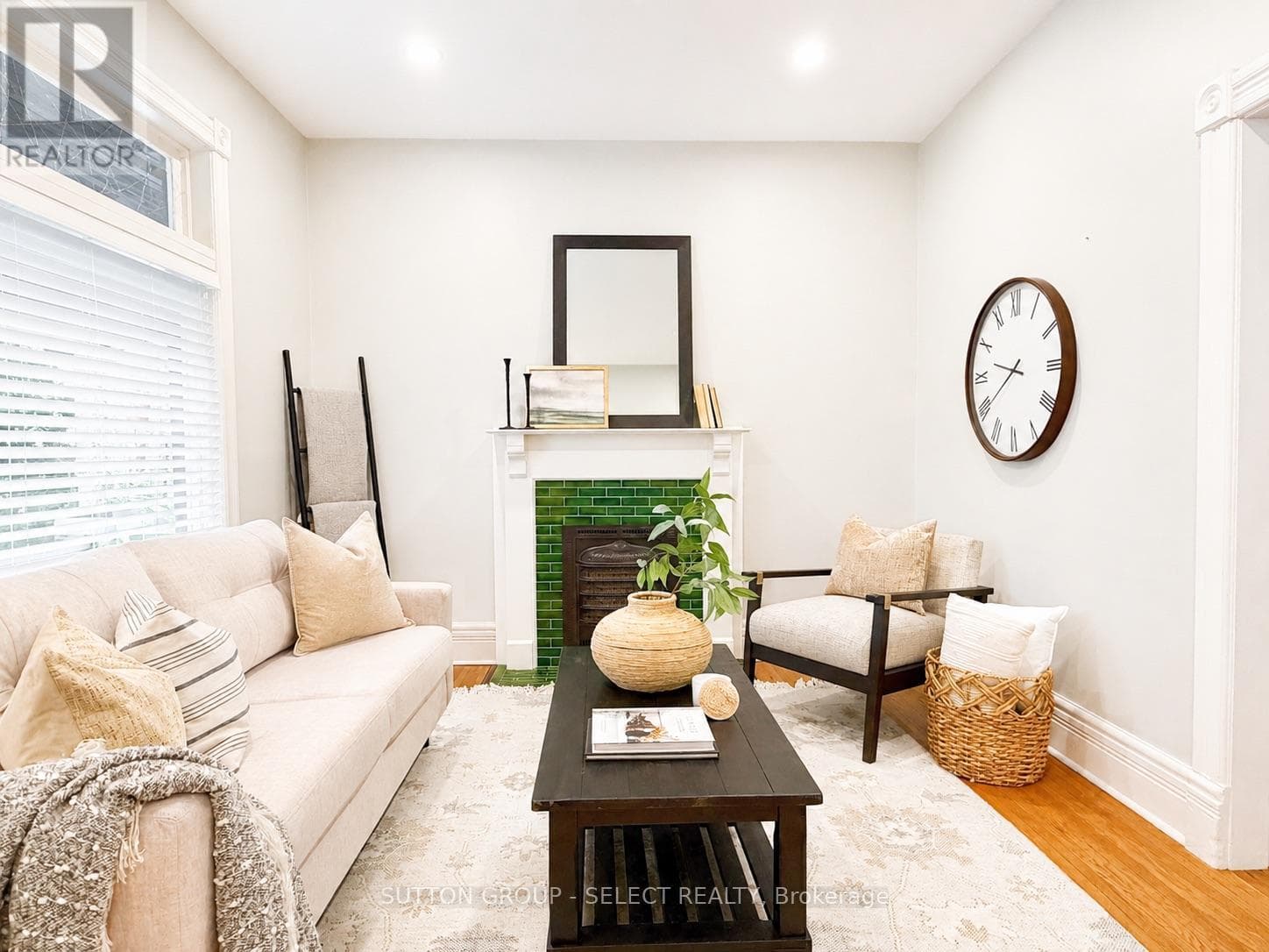 Single Family at 14 Arthur Street, London East (East F), Ontario - Photo 6 - RE/MAX Garden City Realty