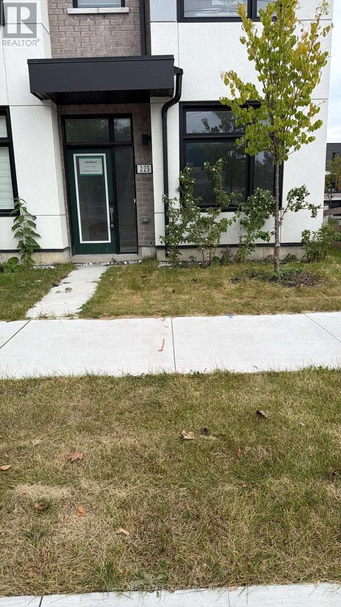 223 Monarch Avenue