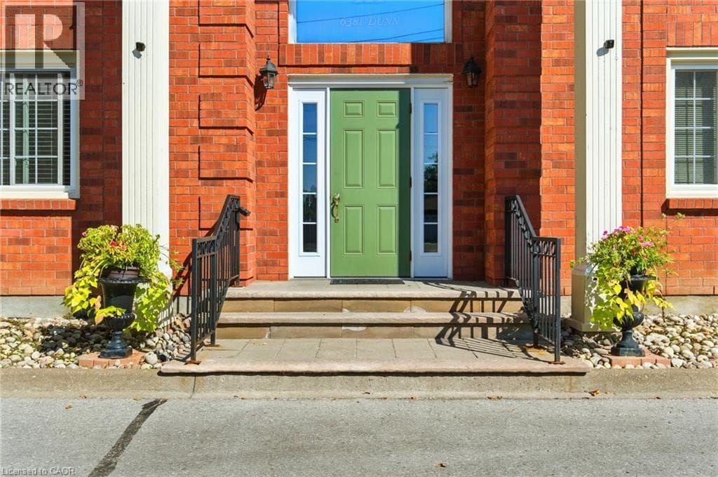 Single Family at 104- 6381 DUNN Street, Niagara Falls, Ontario - Photo 2 - RE/MAX Garden City Realty
