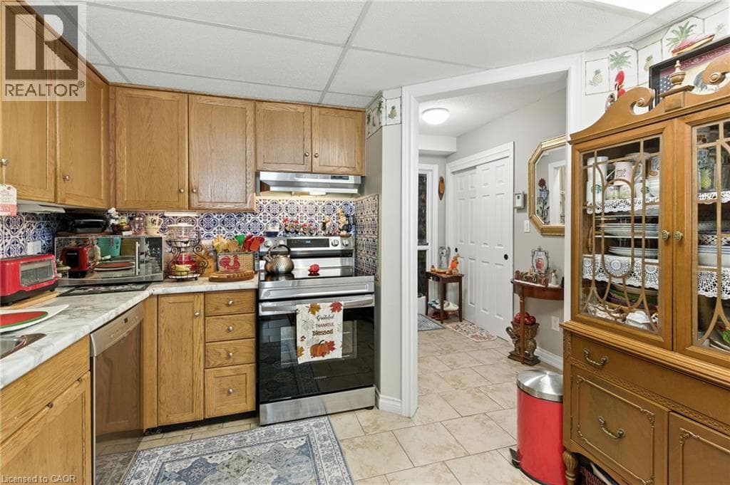 Single Family at 104- 6381 DUNN Street, Niagara Falls, Ontario - Photo 5 - RE/MAX Garden City Realty