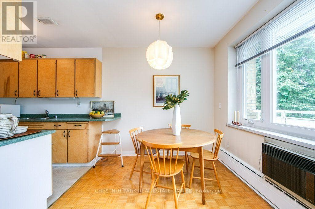Single Family at 201- 75 Scarborough Road, Toronto (The Beaches), Ontario - Photo 7 - RE/MAX Garden City Realty