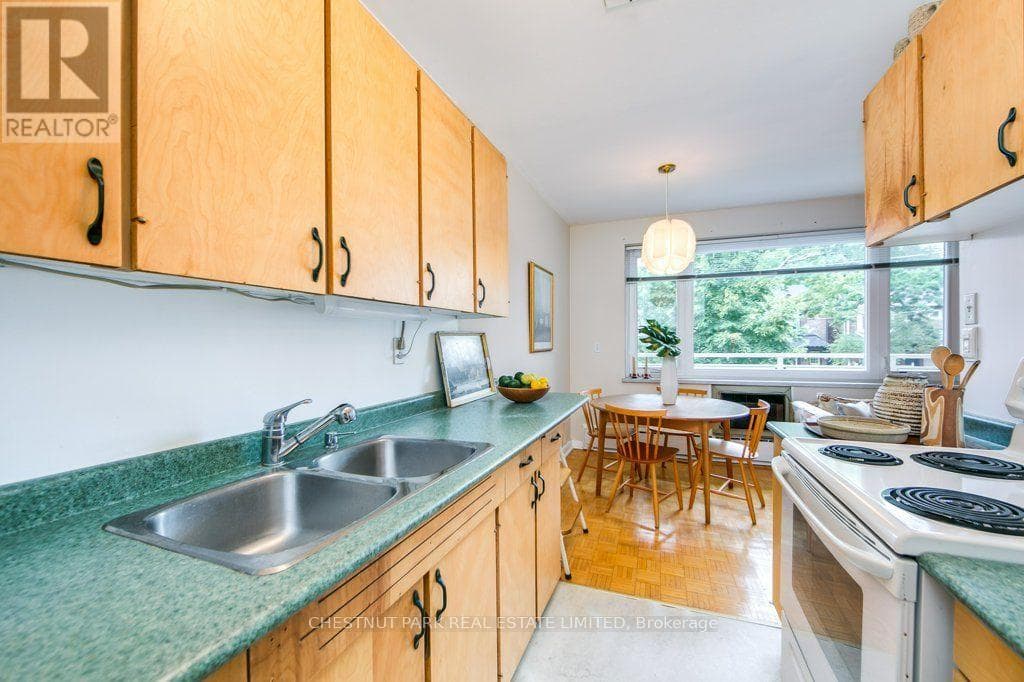 Single Family at 201- 75 Scarborough Road, Toronto (The Beaches), Ontario - Photo 8 - RE/MAX Garden City Realty