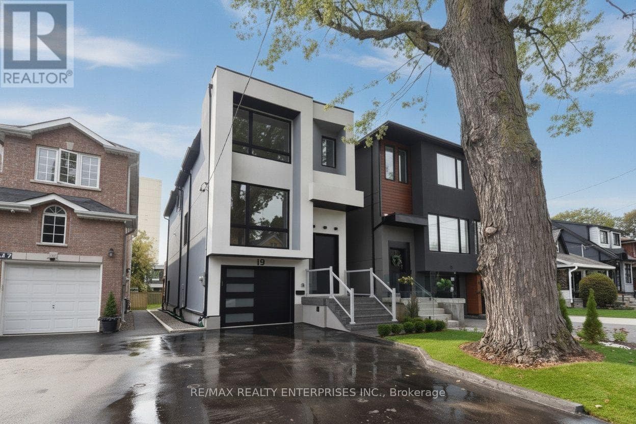 19 Simpson Avenue