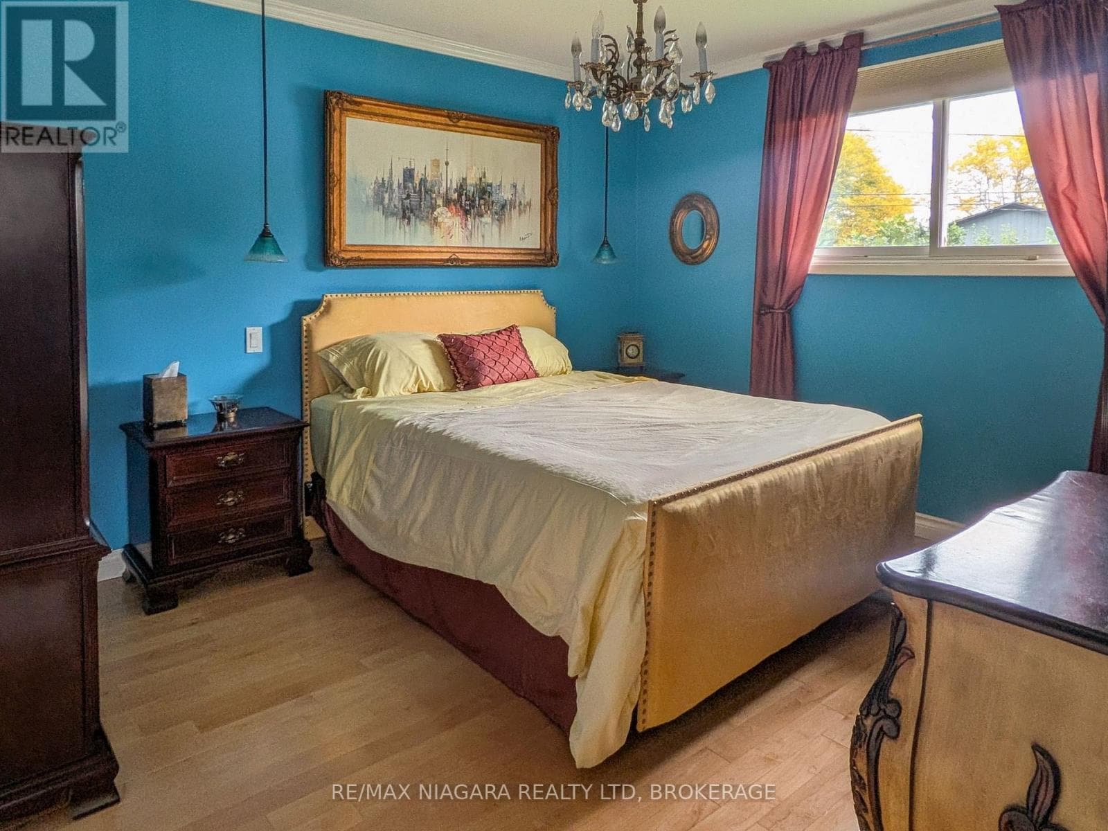 Single Family at 3170 Corry Crescent, Niagara Falls (Chippawa), Ontario - Photo 9 - RE/MAX Garden City Realty