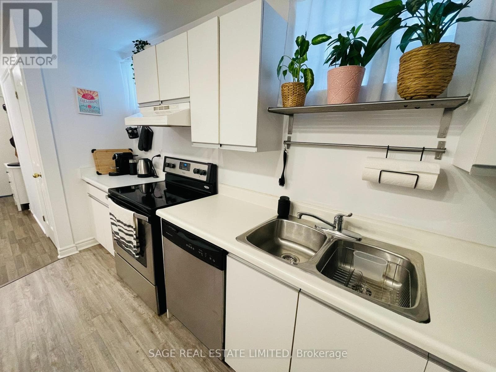 Multi-family at 5- 296 Runnymede Road, Toronto (Runnymede-Bloor West Village), Ontario - Photo 9 - RE/MAX Garden City Realty