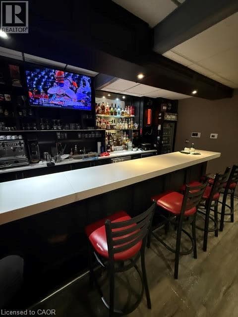 Business at 4736 VALLEY WAY, Niagara Falls, Ontario - Photo 7 - RE/MAX Garden City Realty