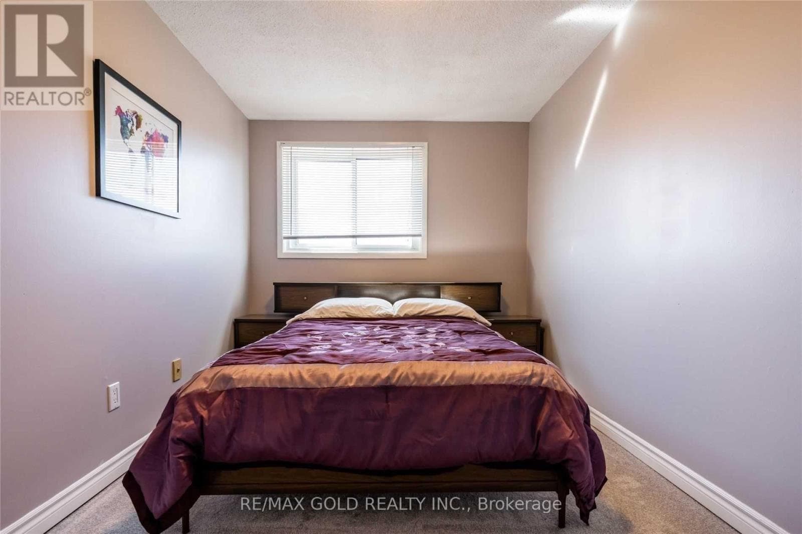 Single Family at 15- 6 Loconder Drive, Hamilton (Randall), Ontario - Photo 9 - RE/MAX Garden City Realty