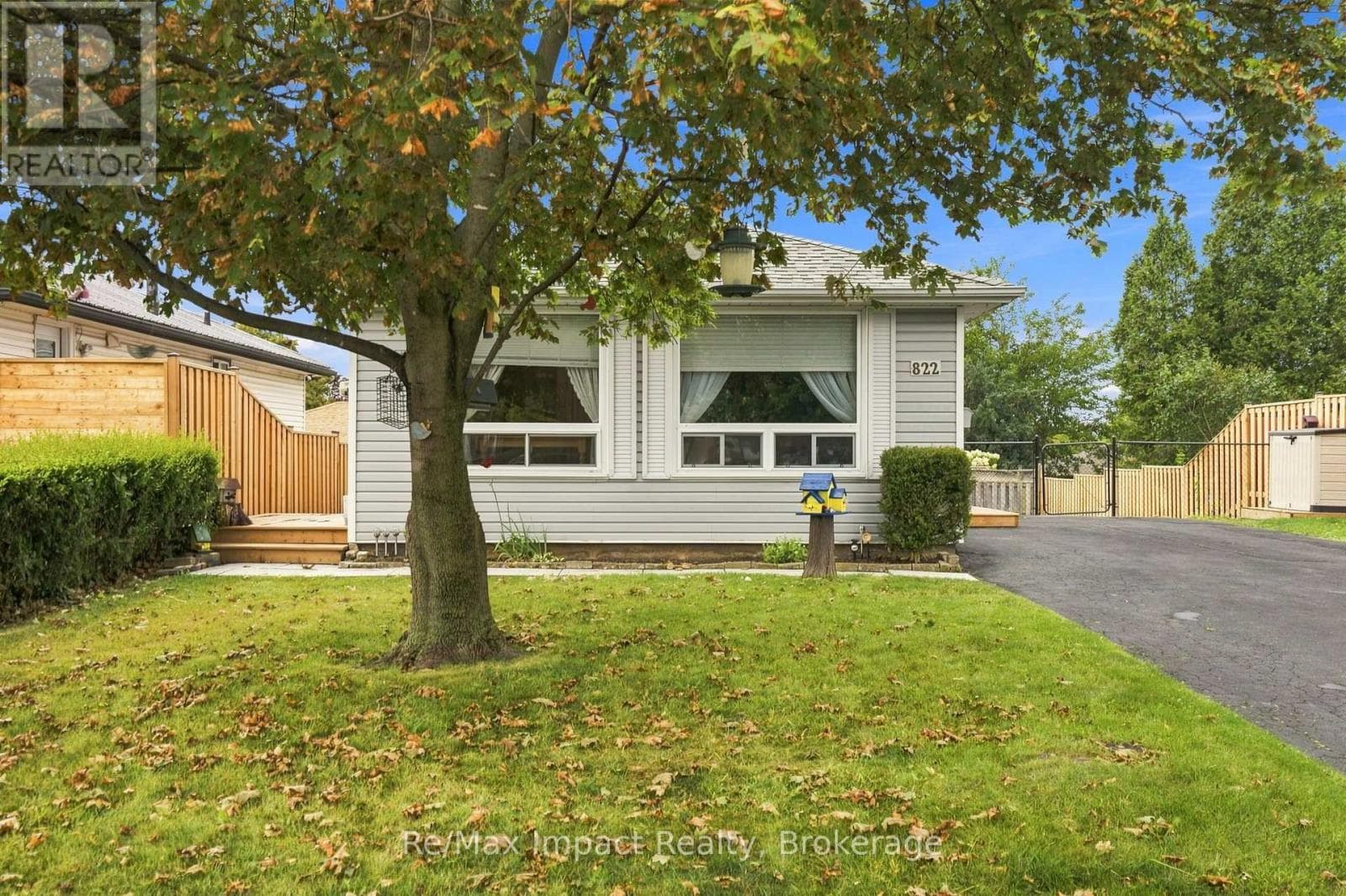 Single Family at 822 Southdown Street, Oshawa (Donevan), Ontario - Photo 2 - RE/MAX Garden City Realty