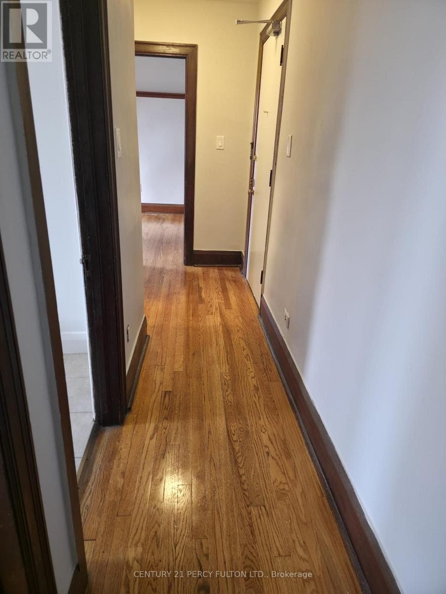 Single Family at 15- 35 Jane Street, Toronto (Runnymede-Bloor West Village), Ontario - Photo 7 - RE/MAX Garden City Realty
