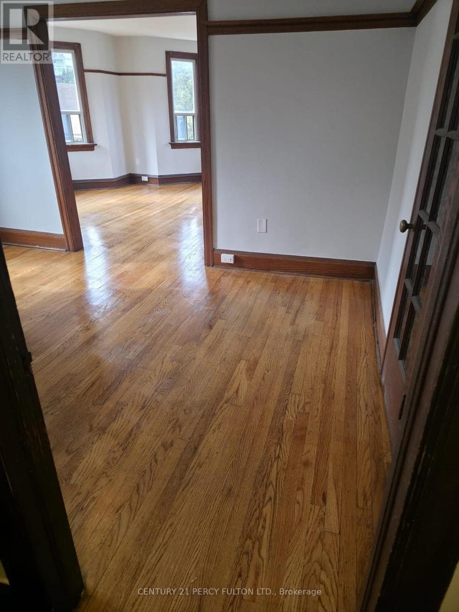 Single Family at 15- 35 Jane Street, Toronto (Runnymede-Bloor West Village), Ontario - Photo 8 - RE/MAX Garden City Realty