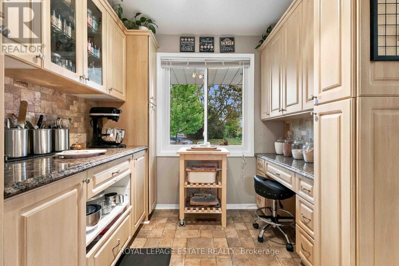 Single Family at 228 Rands Road, Ajax (South West), Ontario - Photo 6 - RE/MAX Garden City Realty