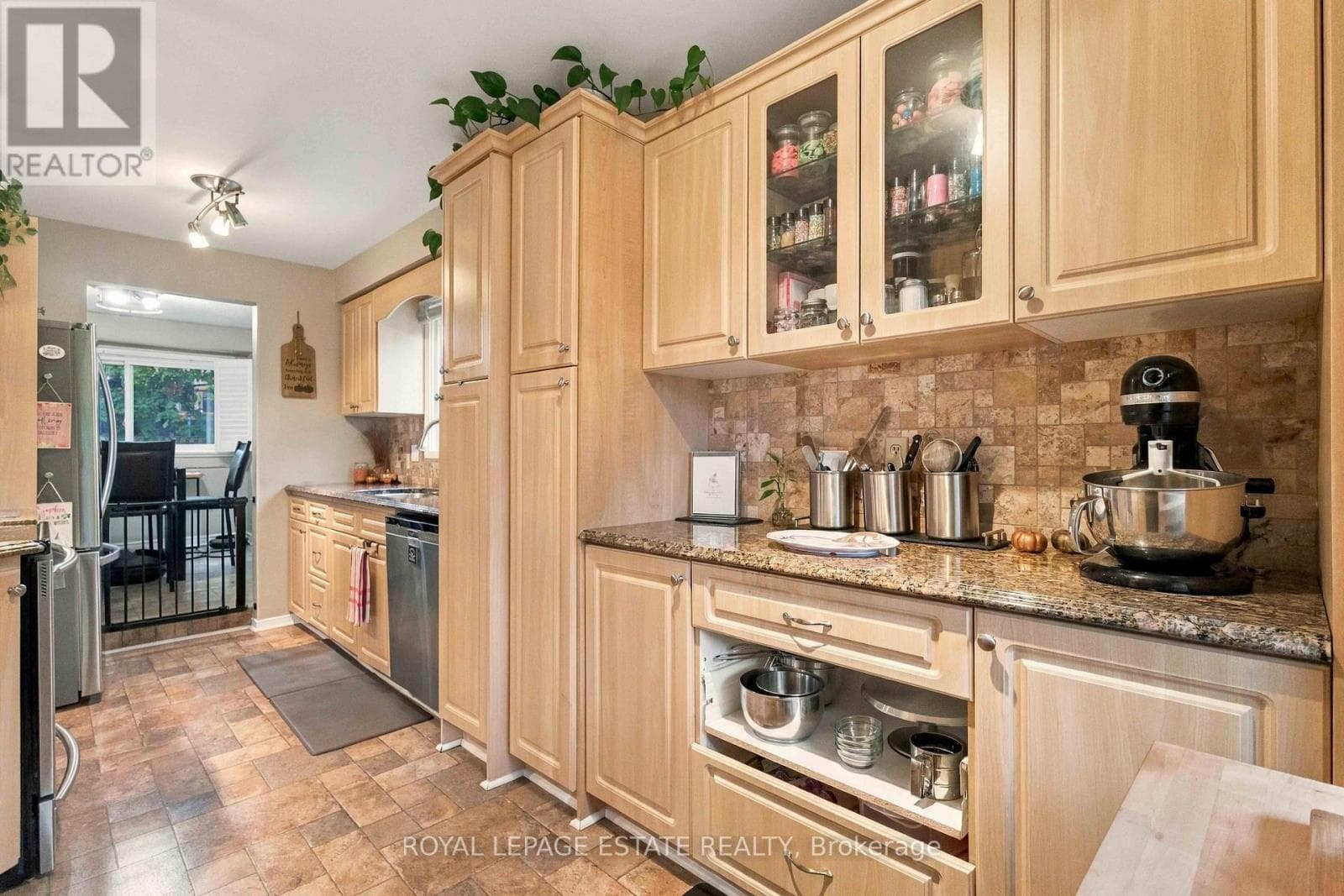 Single Family at 228 Rands Road, Ajax (South West), Ontario - Photo 7 - RE/MAX Garden City Realty