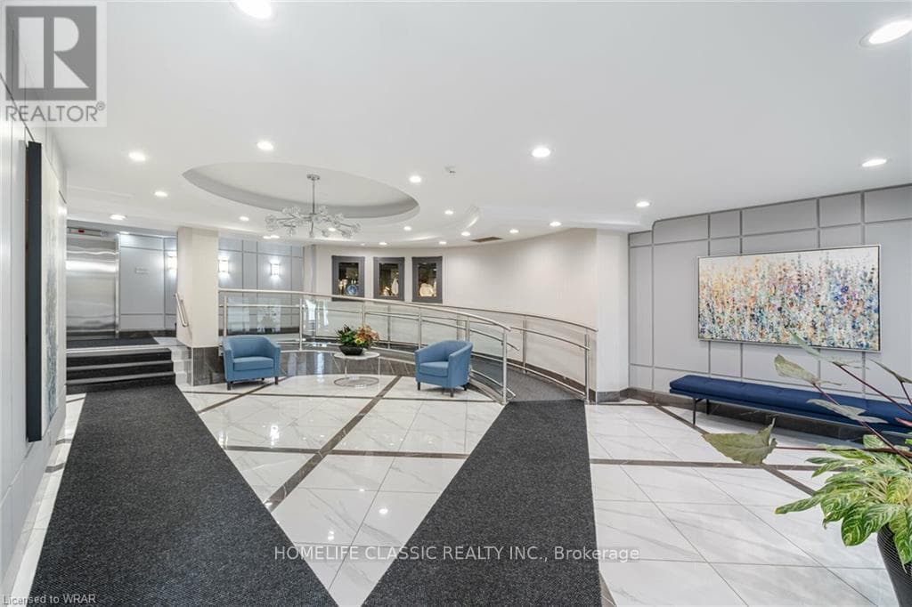 Single Family at 617- 1001 Cedarglen Gate, Mississauga (Erindale), Ontario - Photo 3 - RE/MAX Garden City Realty