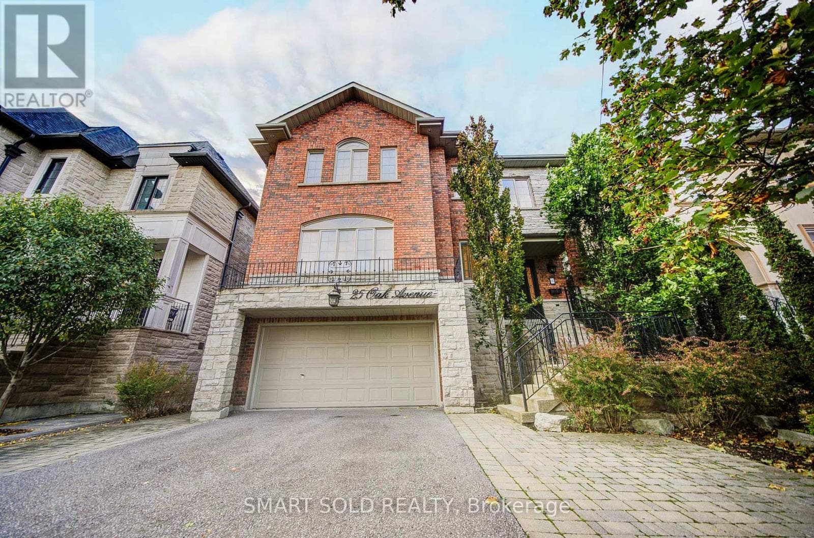 25 Oak Avenue