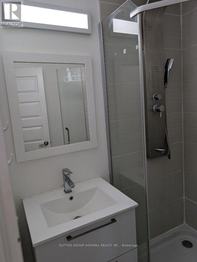 Single Family at 540 Essa Road, Barrie (Holly), Ontario - Photo 7 - RE/MAX Garden City Realty
