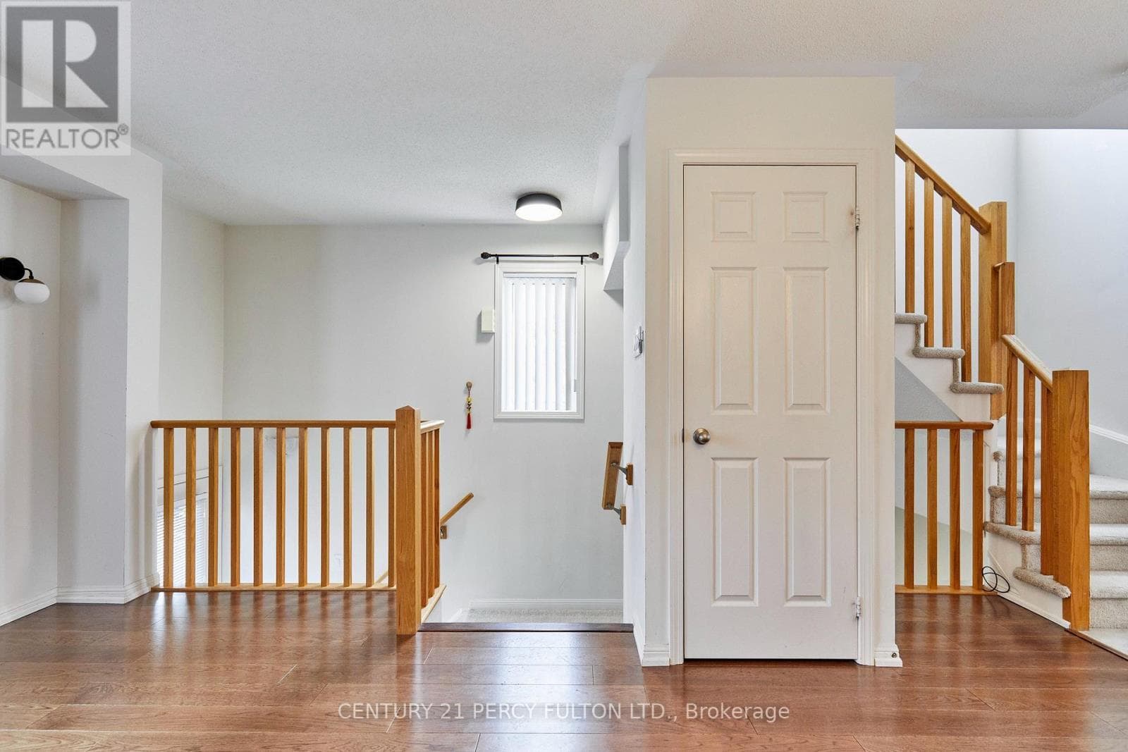 Single Family at 15951 Bayview Avenue, Aurora, Ontario - Photo 2 - RE/MAX Garden City Realty