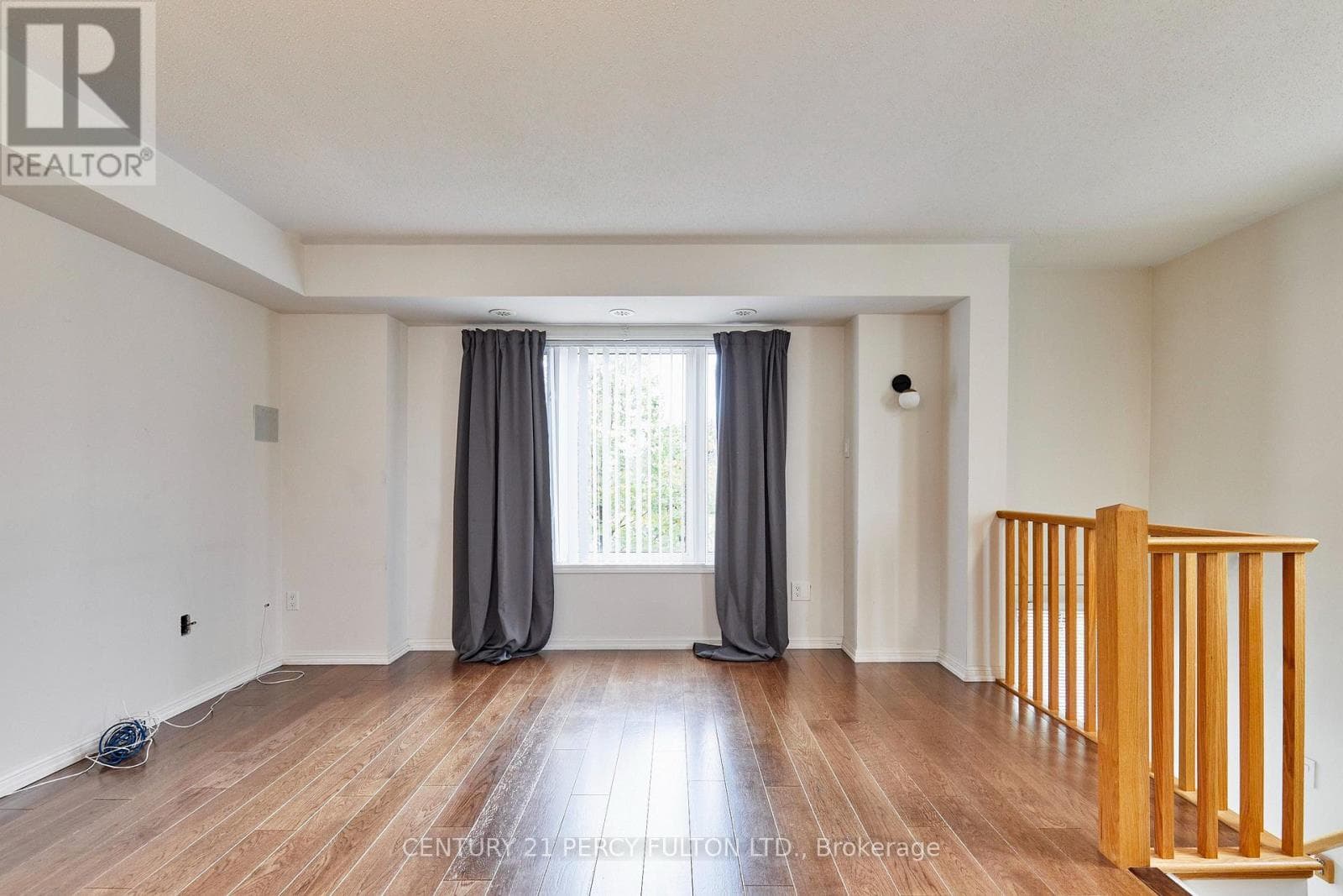 Single Family at 15951 Bayview Avenue, Aurora, Ontario - Photo 4 - RE/MAX Garden City Realty