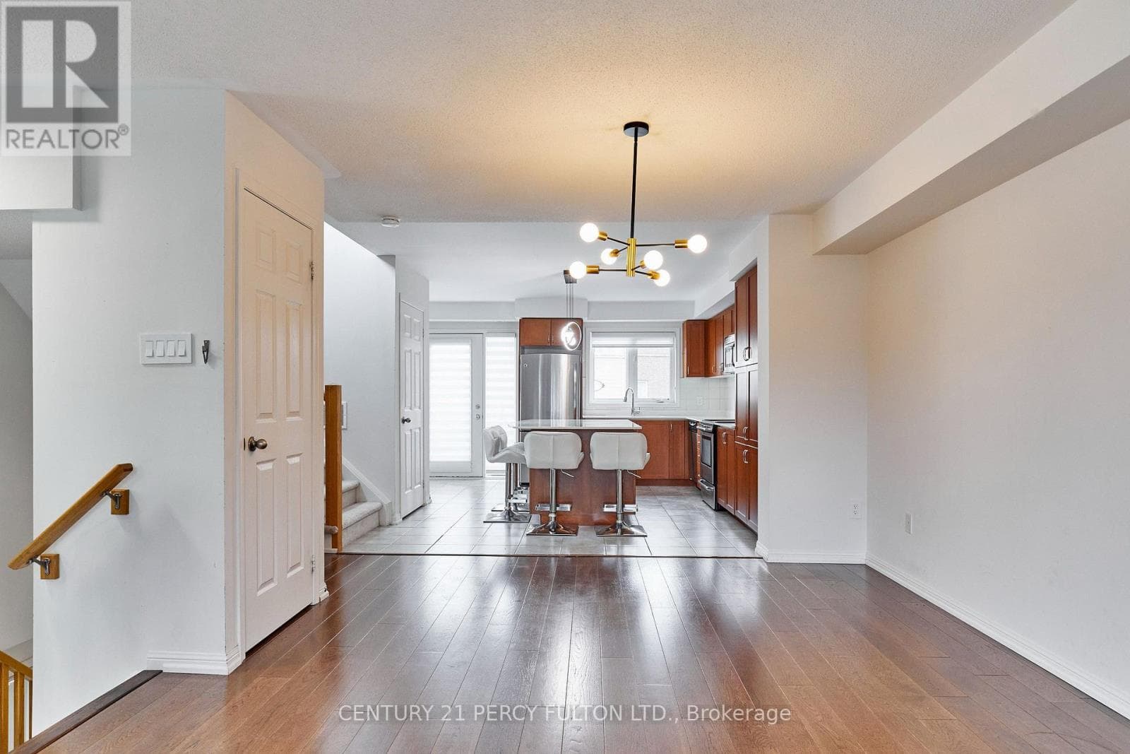 Single Family at 15951 Bayview Avenue, Aurora, Ontario - Photo 6 - RE/MAX Garden City Realty