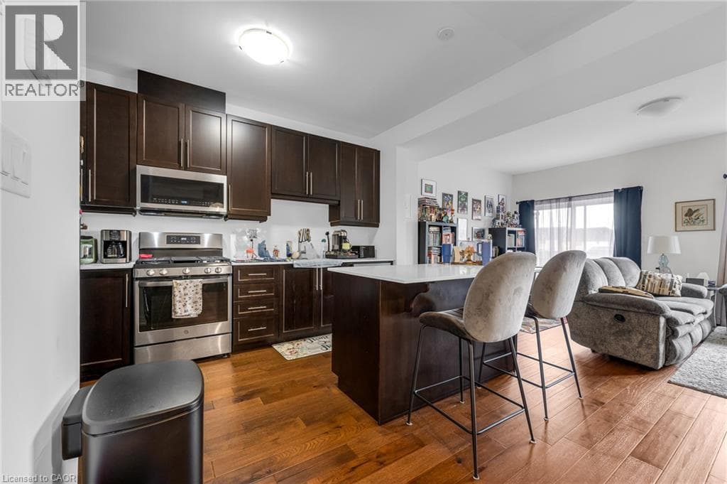 Single Family at 4879 CONNOR Drive, Beamsville, Ontario - Photo 2 - RE/MAX Garden City Realty