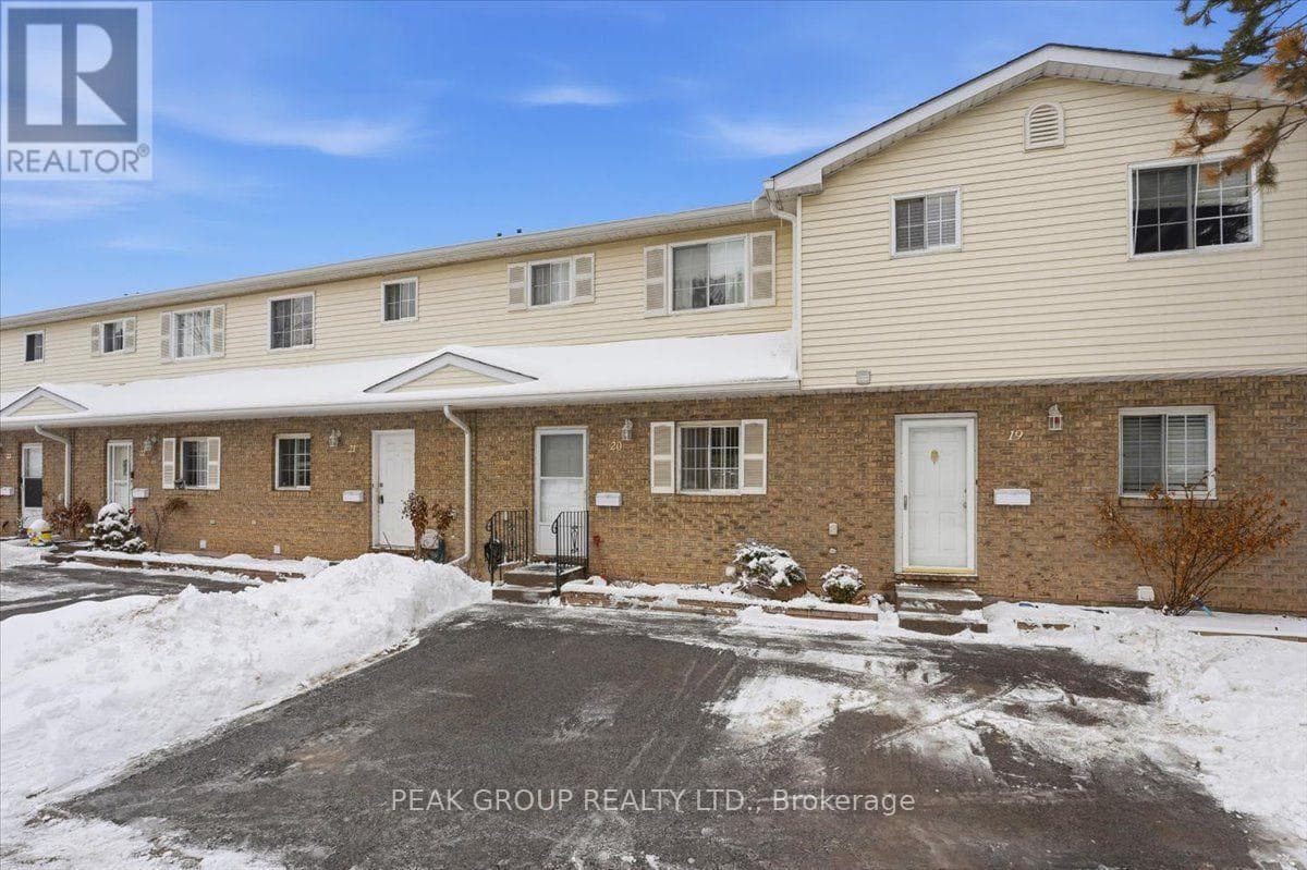 Single Family at 20- 8136 Coventry Road, Niagara Falls (West Wood), Ontario - Photo 3 - RE/MAX Garden City Realty